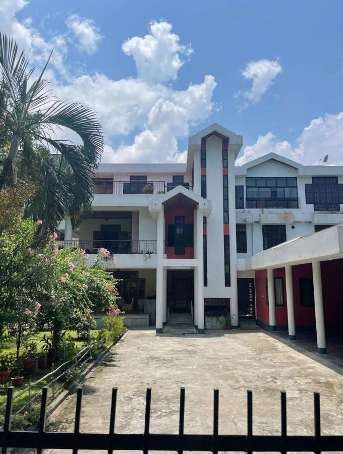 Exotic Villa Homestay Guwahati Buitenkant foto
