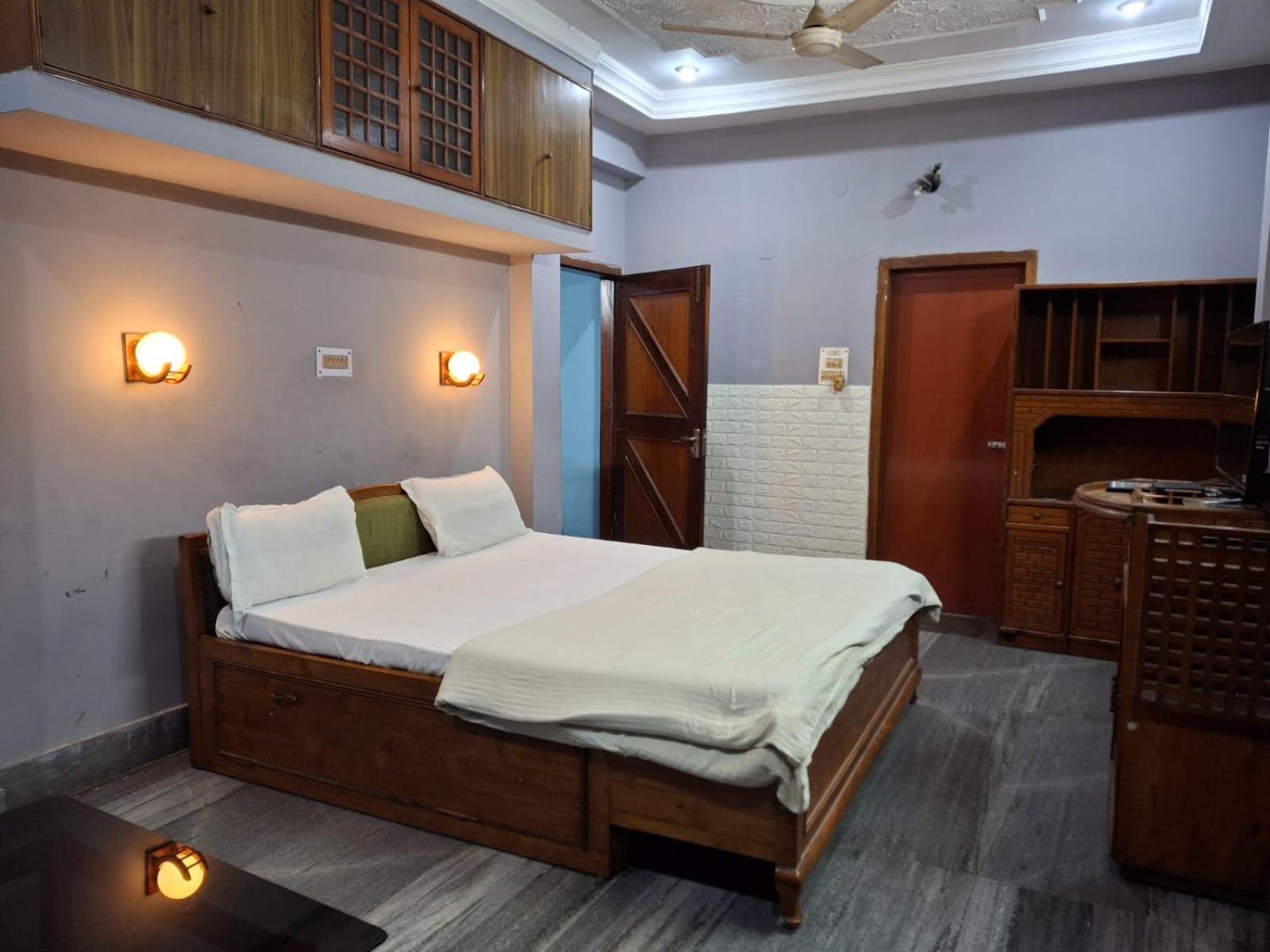 Exotic Villa Homestay Guwahati Buitenkant foto