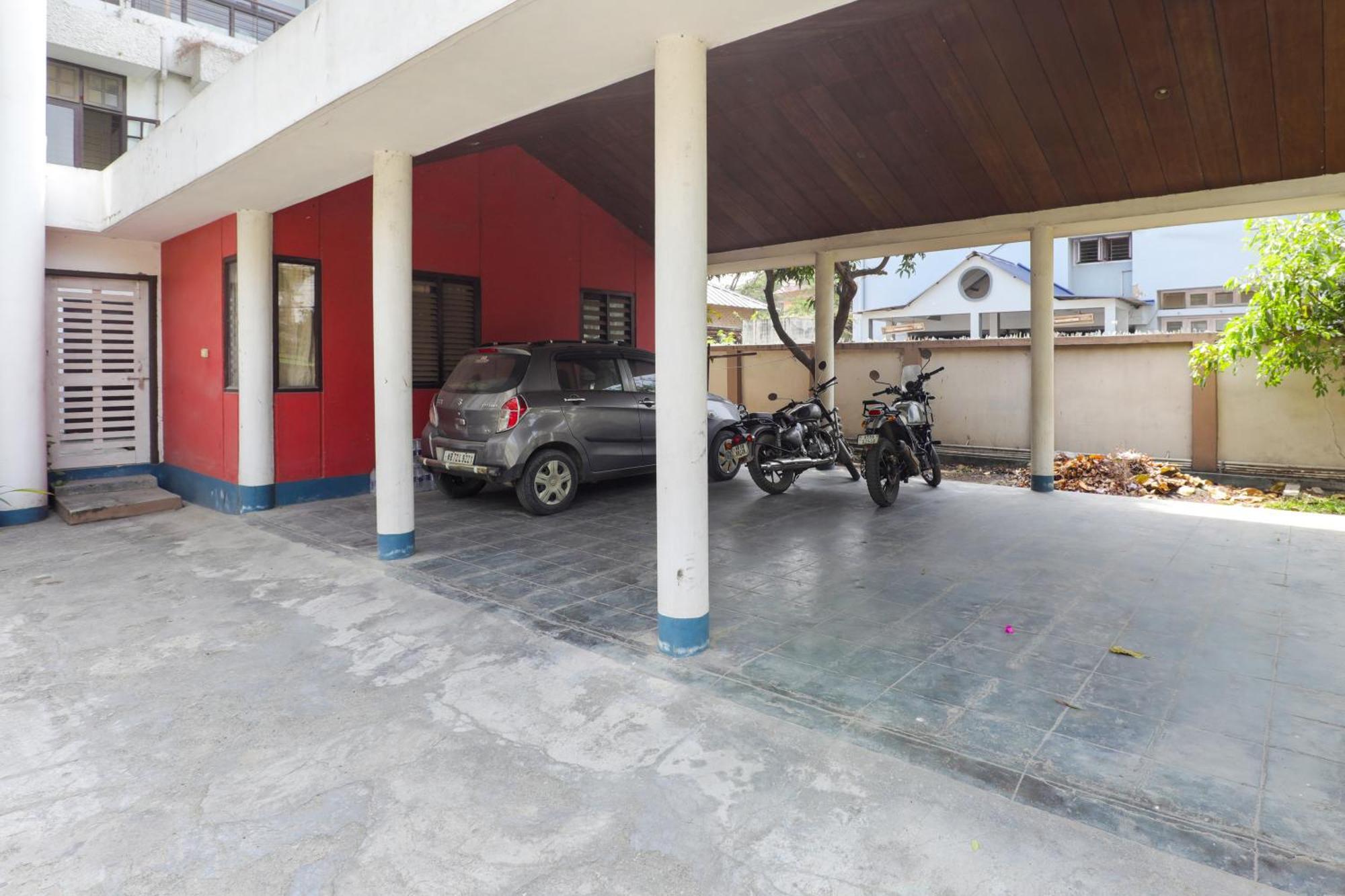 Exotic Villa Homestay Guwahati Buitenkant foto