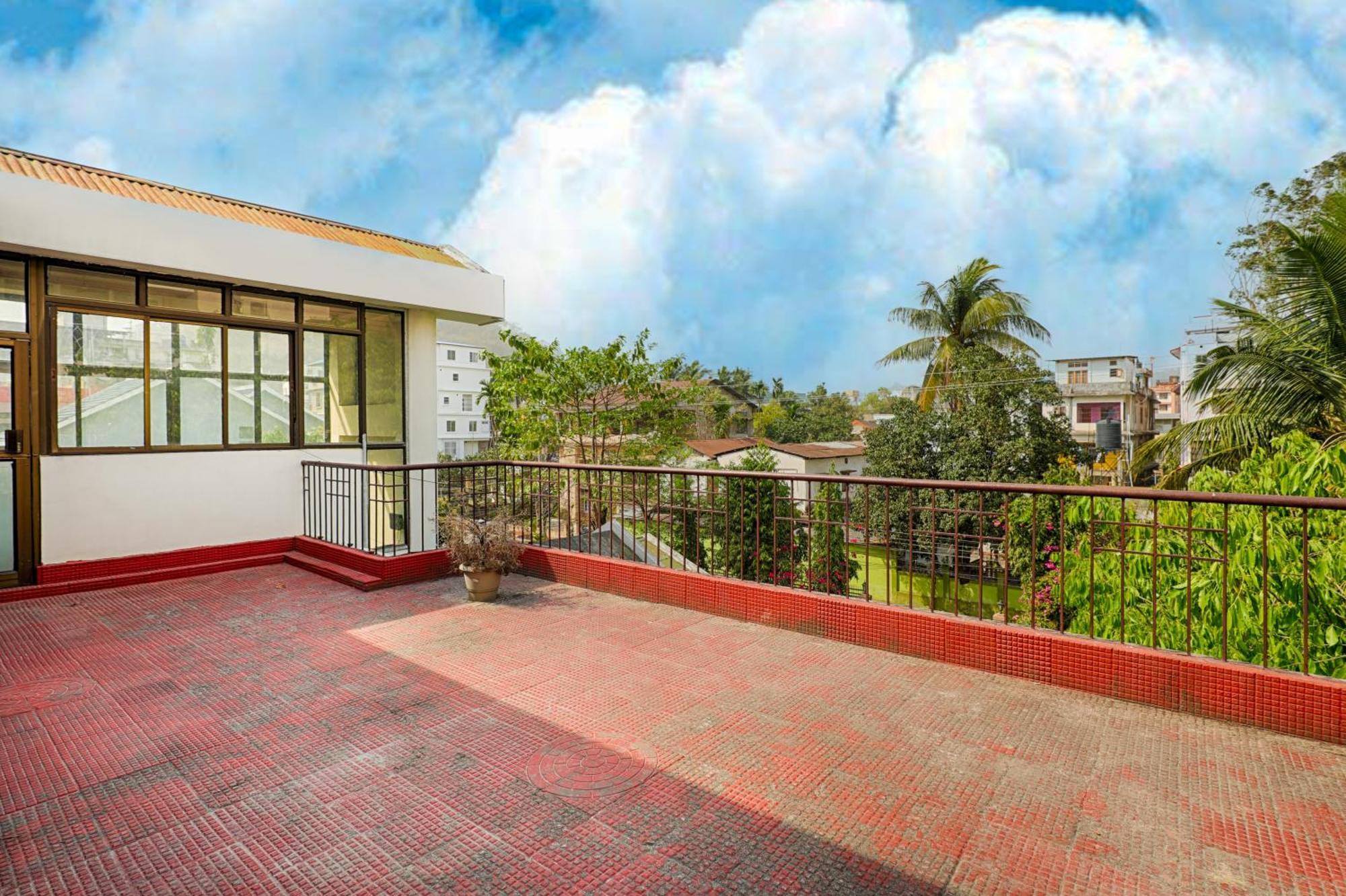 Exotic Villa Homestay Guwahati Buitenkant foto