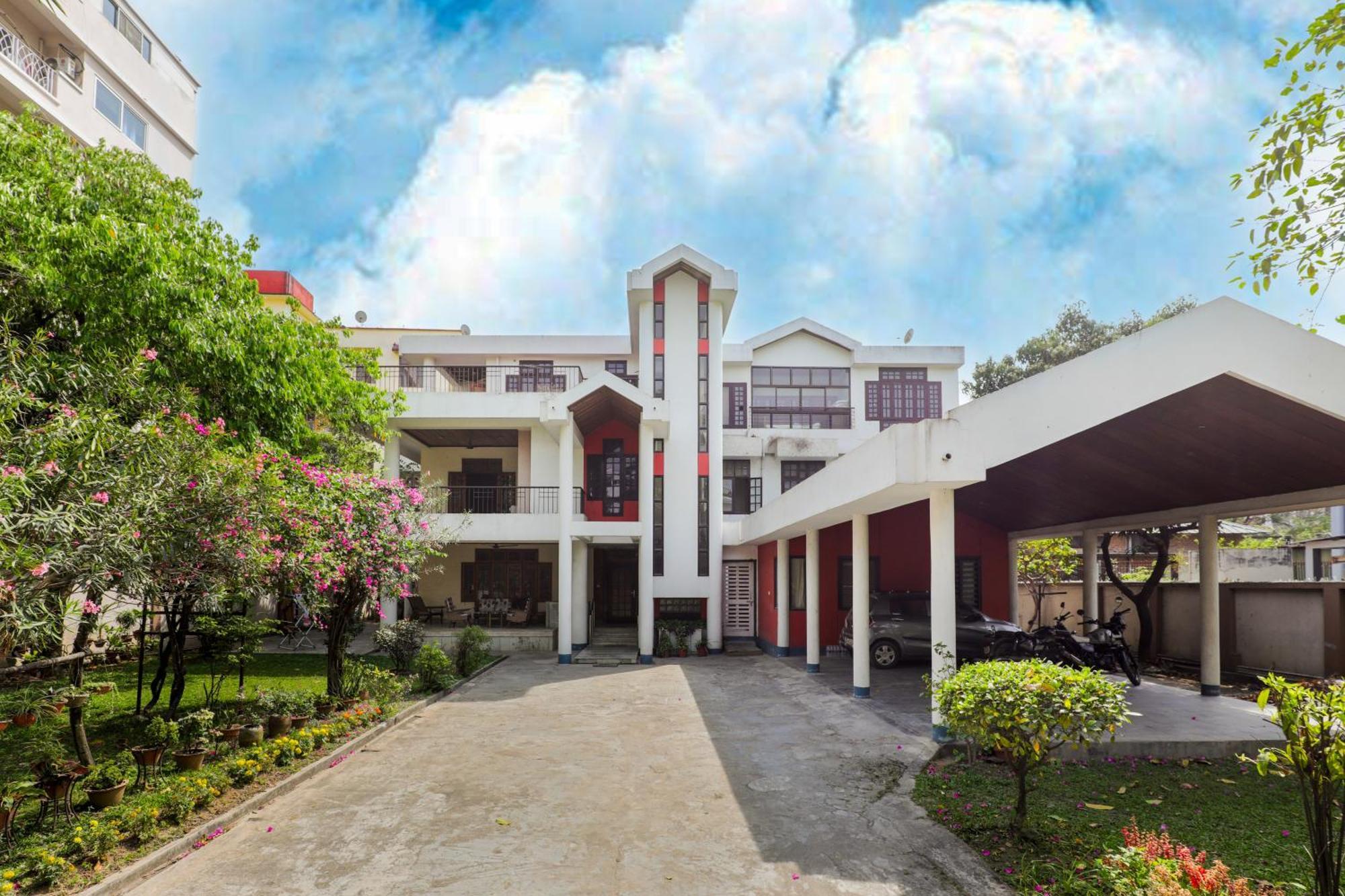 Exotic Villa Homestay Guwahati Buitenkant foto