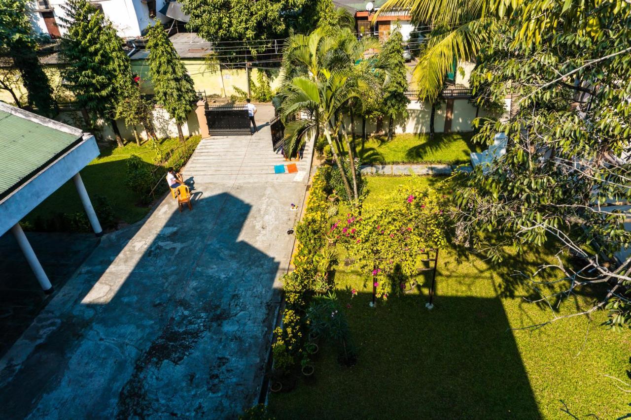 Exotic Villa Homestay Guwahati Buitenkant foto
